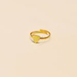 Classic Solitaire Triangle Ring