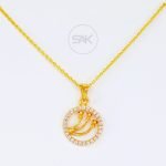 Delicate Diamonds Round Necklace with Leafy Accent